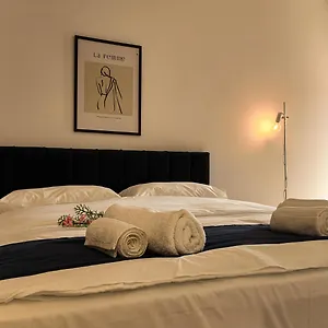 Hotel Bluemoon Retreat, Tirana
